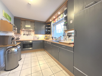 Küche - Einfamilienhaus mit Wohlfühlcharakter in charmanter Ortsteil-Lage von Alfeld!