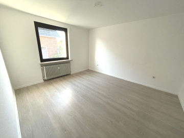 Zimmer EG - Zweifamilienhaus mit Perspektive – Kapitalanlage & Eigennutzung in Harsum