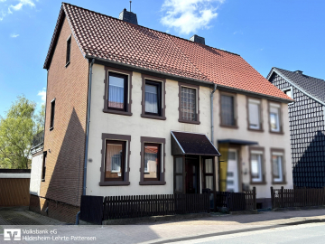 Doppelhaushälfte mit klassischem Charme und Raum für Ideen in Lamspringe!, 31195 Lamspringe, Doppelhaushälfte