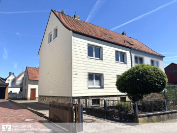 Gepflegt, vielseitig, vermietbar: Doppelhaushälfte mit 3 Wohneinheiten in Gronau-Banteln!, 31028 Gronau, Mehrfamilienhaus