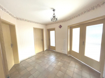 Flur EG - Groß-Förste: Familienfreundliches Zuhause mit viel Platz und Gestaltungsmöglichkeiten