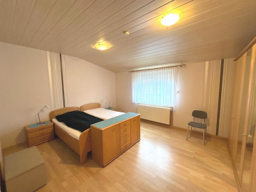 Schlafzimmer - Wohnen auf einer Ebene – großzügiger Bungalow in Algermissen-Ummeln