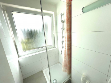 Badezimmer - Gepflegte Eigentumswohnung mit Loggia in Springe!