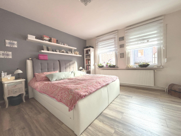 Schlafzimmer im Obergeschoss - Einfamilienhaus mit viel Platz in Freden!