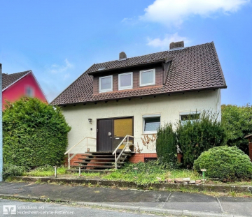 Platz für Ideen – Zweifamilienhaus in Harsum mit Charme und Potenzial, 31177 Harsum, Zweifamilienhaus