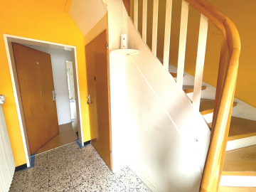 Eingangsbereich - Platz für Ideen – Zweifamilienhaus in Harsum mit Charme und Potenzial