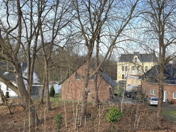 Ausblick v. Balkon - Lehrte: Helle Eigentumswohnung mit Balkon in ruhiger Südwest-Stadtlage