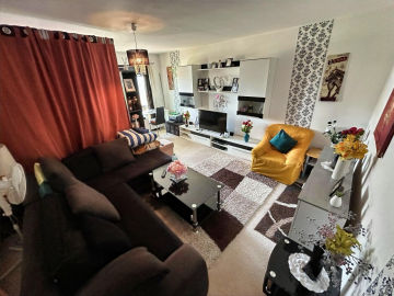 Wohnzimmer I. - Springe: Vermietete 1-Zimmer-ETW mit Stellplatz!