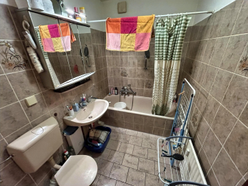 Badezimmer - Springe: Vermietete 1-Zimmer-ETW mit Stellplatz!