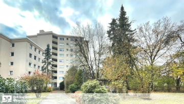 Hannover: Modernisierte 3-Zimmer-Wohnung mit barrierefreiem Zugang und Tiefgaragenstellplatz, 30655 Hannover, Etagenwohnung