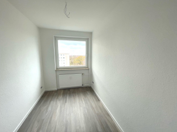 Kinderzimmer - Hannover: Modernisierte 3-Zimmer-Wohnung mit barrierefreiem Zugang und Tiefgaragenstellplatz