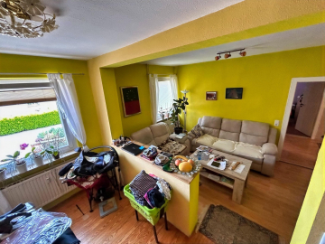 EG Zimmer - Gestorf: Zweifamilienhaus – Platz für Ihre Ideen